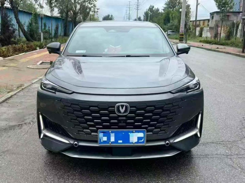 青岛21年长安汽车UNI1