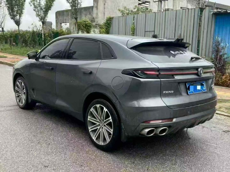 青岛21年长安汽车UNI6