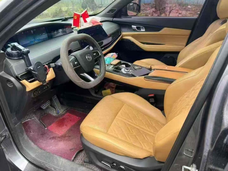 青岛21年长安汽车UNI7