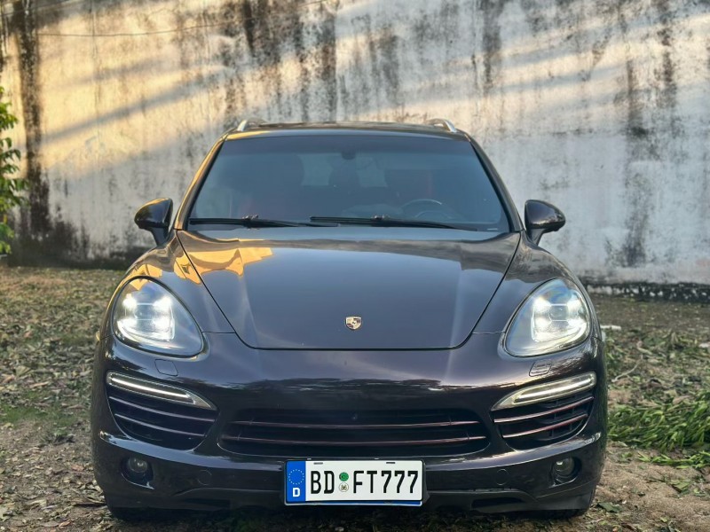 湛江14年保时捷卡宴1