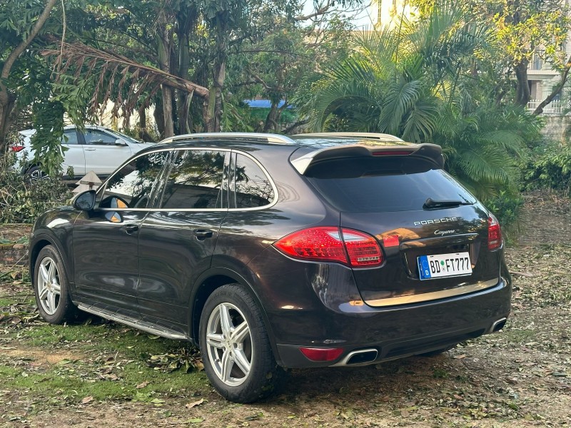 湛江14年保时捷卡宴3