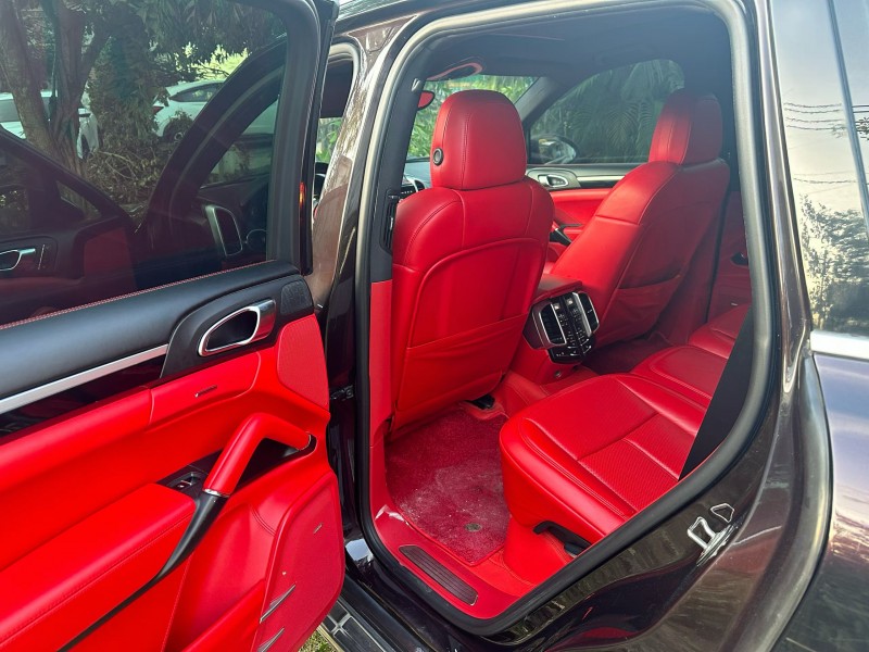 湛江14年保时捷卡宴7