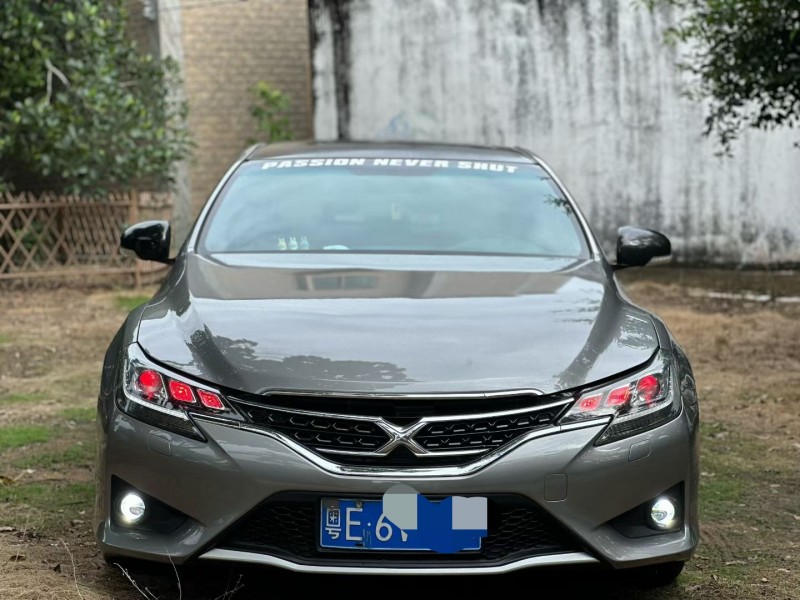 湛江11年丰田锐志1