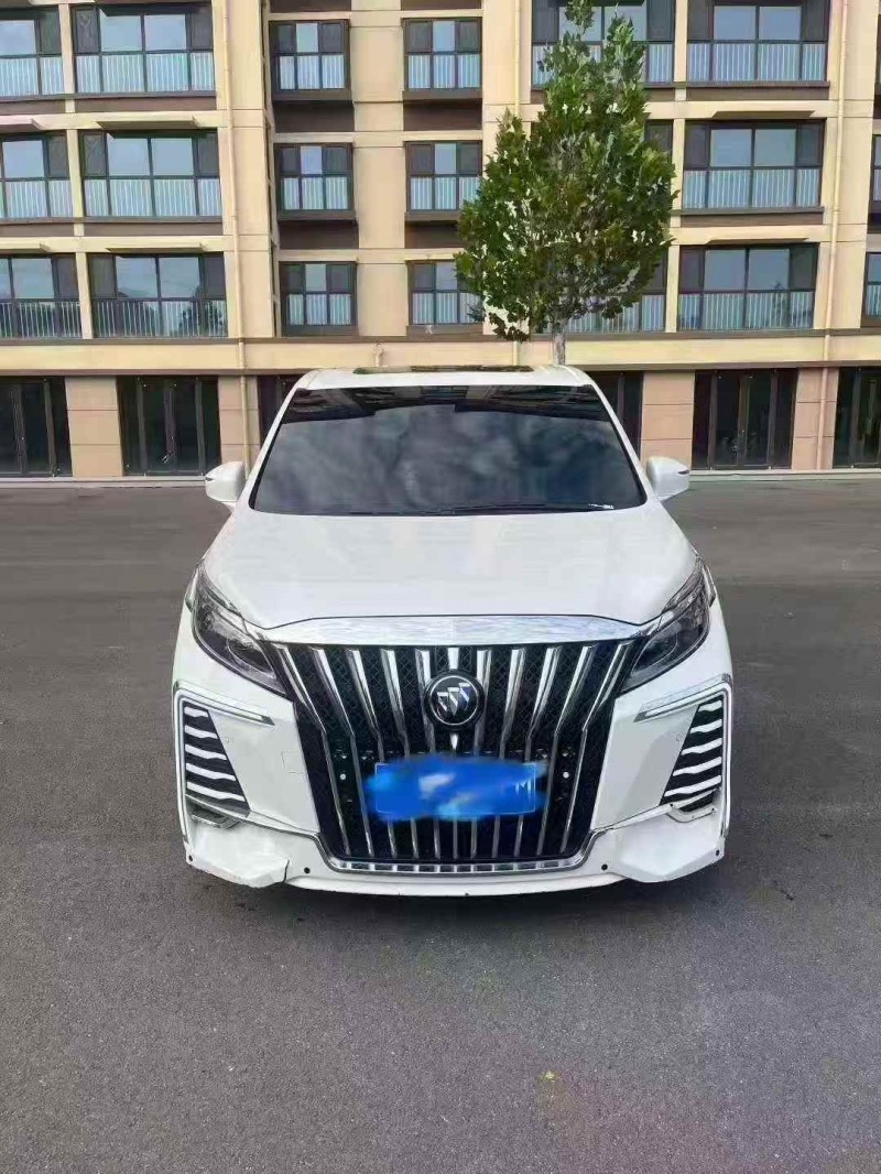 青岛17年别克GL81