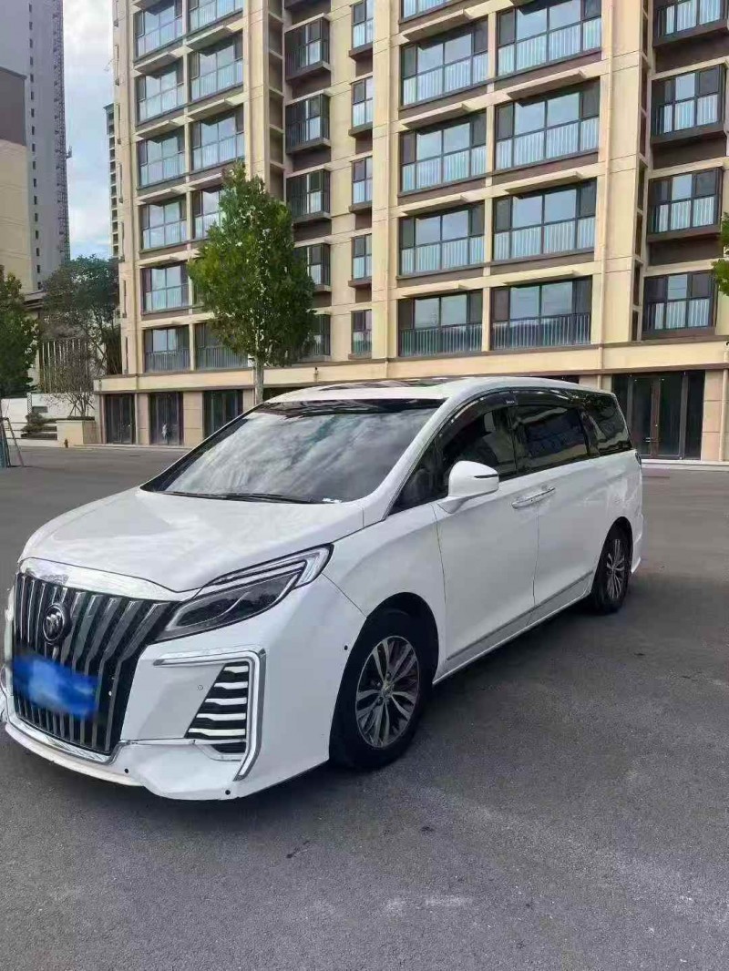 青岛17年别克GL83