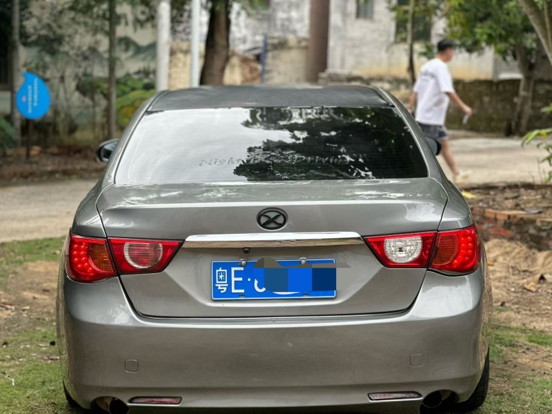 湛江11年丰田锐志7