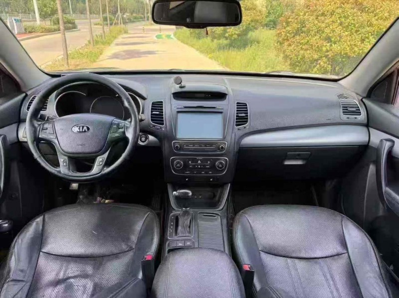 淄博14年起亚索兰托4