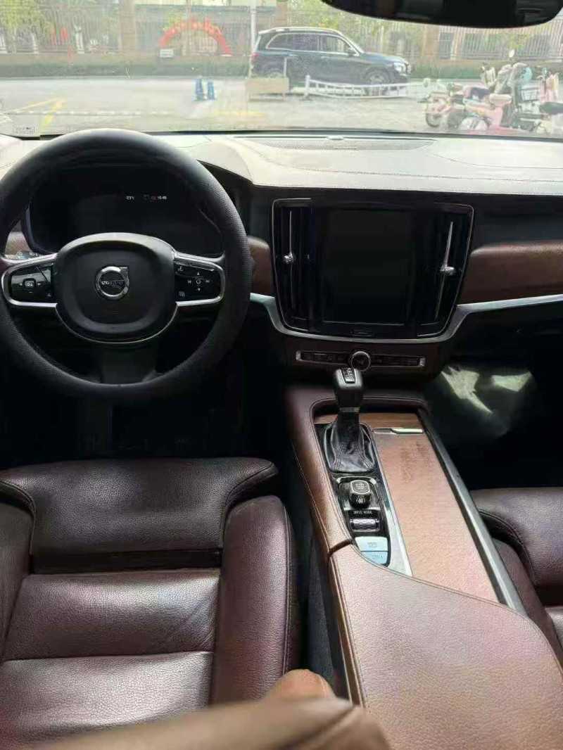 徐州19年沃尔沃S905