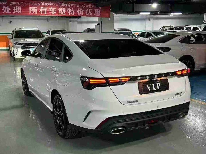 成都24年吉利缤瑞9