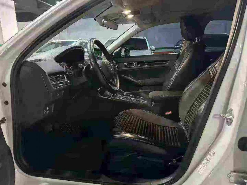 成都23年本田思域3