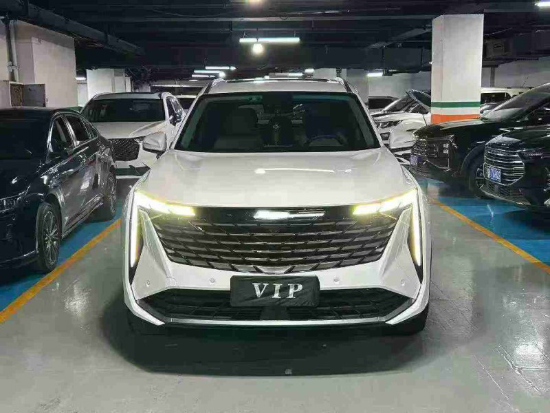 成都23年吉利博越1