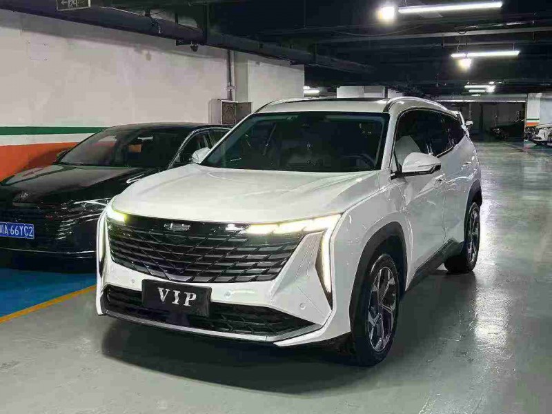 成都23年吉利博越4