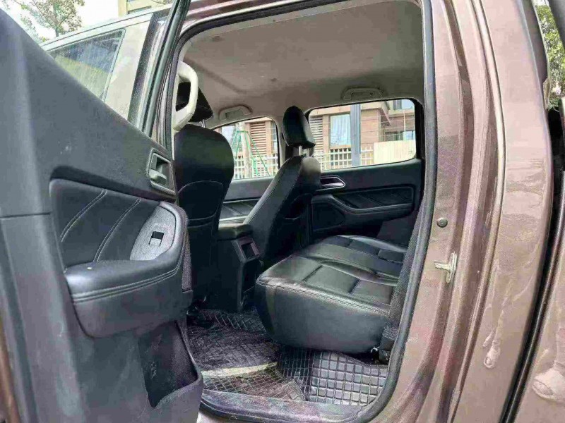 成都24年长城汽车炮 皮卡7