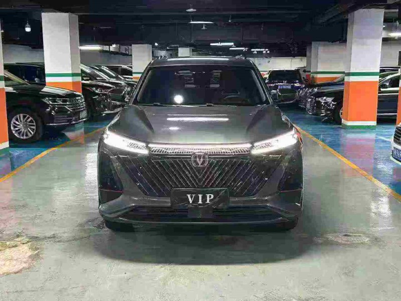 成都23年长安汽车CS751