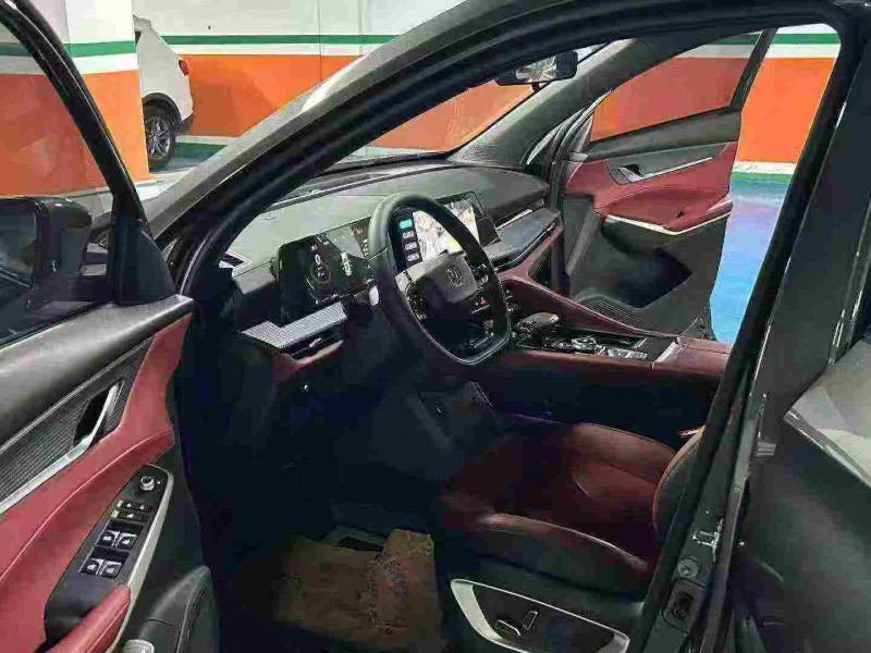 成都23年长安汽车CS754