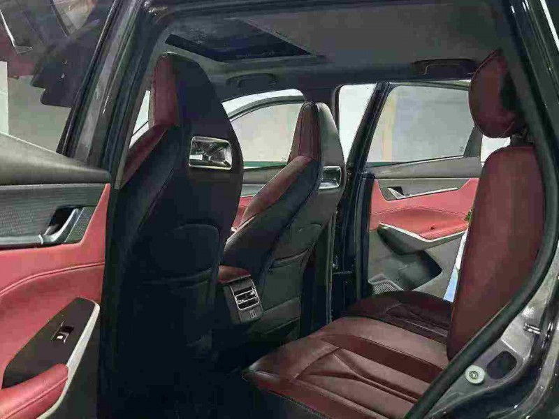 成都23年长安汽车CS756