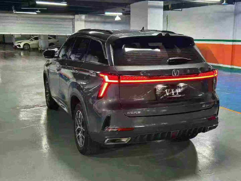 成都23年长安汽车CS759