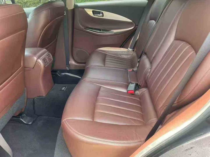 珠海17年英菲尼迪QX506