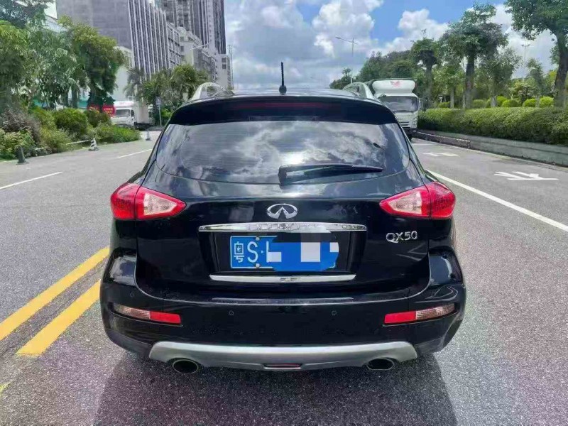 珠海17年英菲尼迪QX509