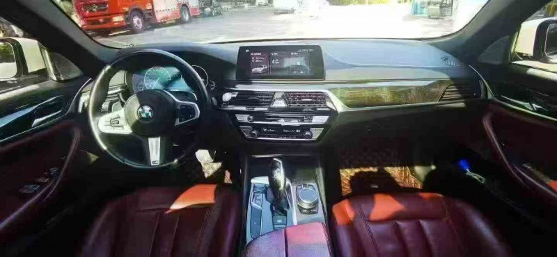 绵阳19年宝马5系5