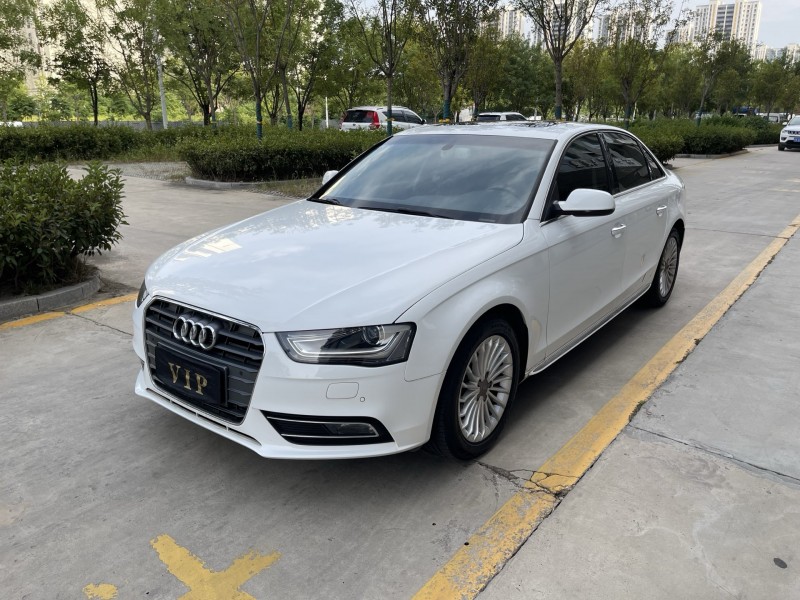 济宁16年奥迪A4L3