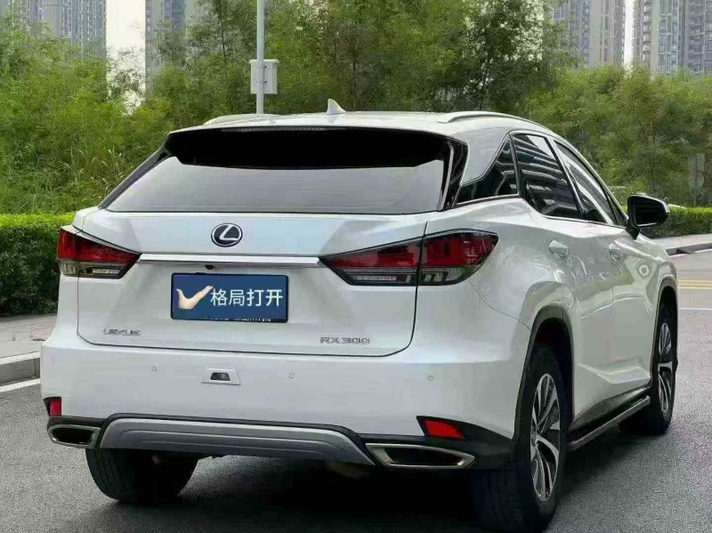 茂名22年雷克萨斯RX8