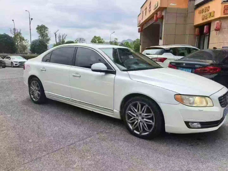 新余14年沃尔沃S80L2