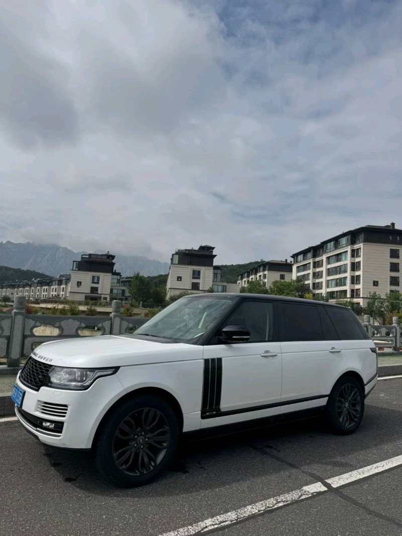 青岛15年路虎揽胜行政2