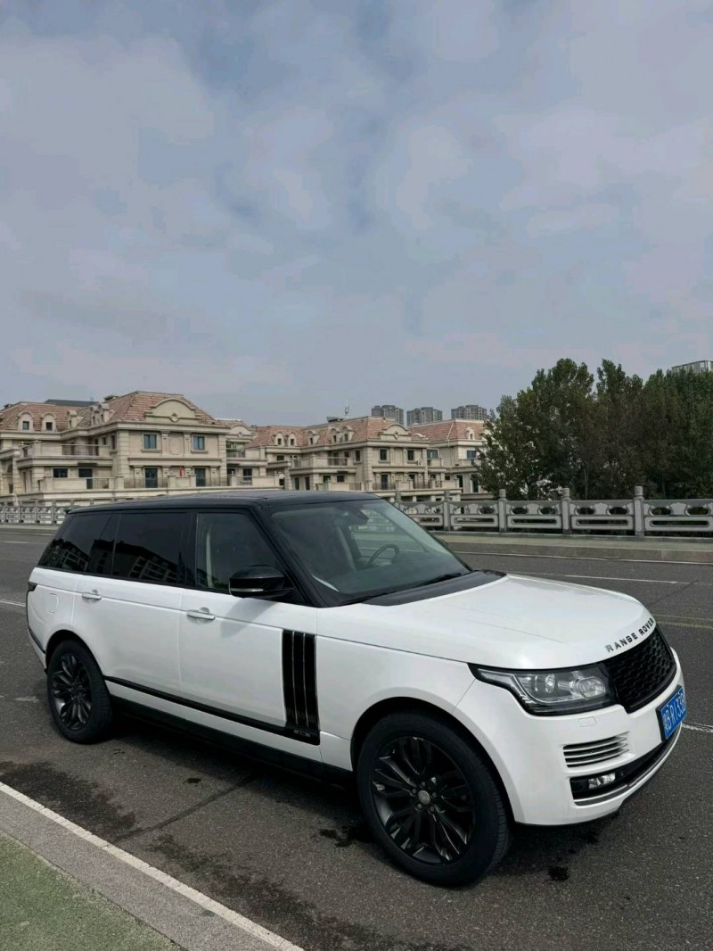 青岛15年路虎揽胜行政3