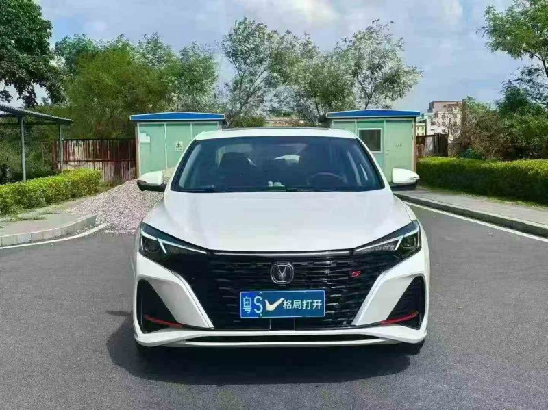 江门25年长安汽车逸动1