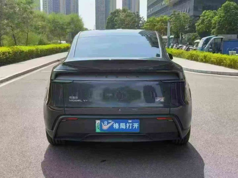 汕头25年特斯拉MODEL Y9