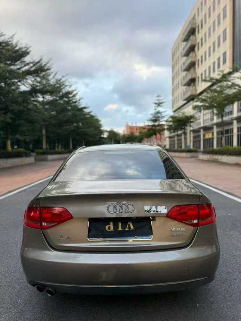 珠海11年奥迪A4L5