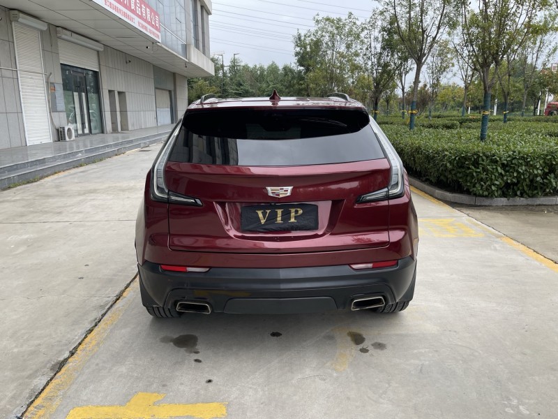 济宁19年凯迪拉克XT46