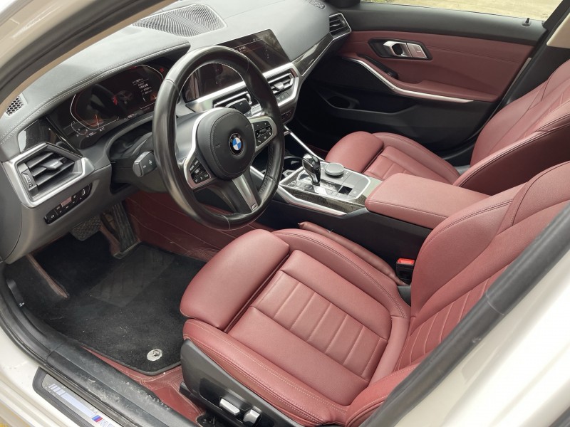 济宁21年宝马3系6