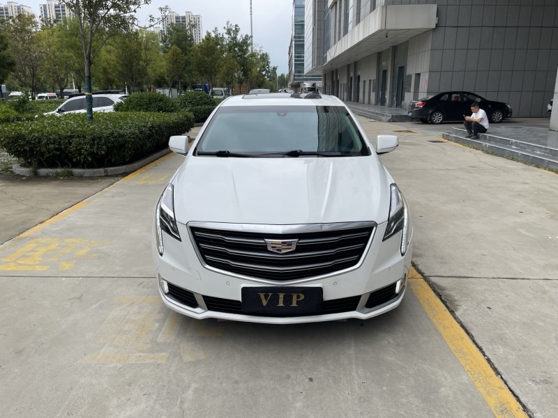 济宁19年凯迪拉克XTS1