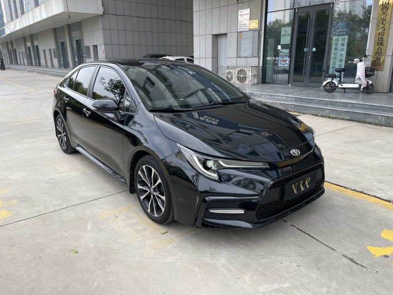 济宁21年丰田雷凌2