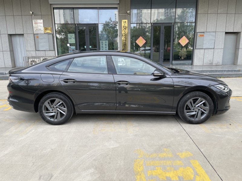 济宁24年大众凌渡8