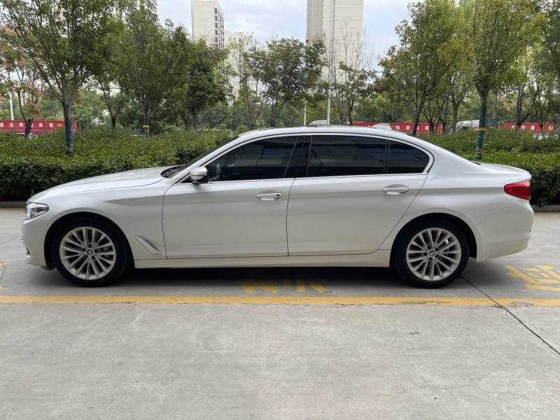 济宁20年宝马5系4