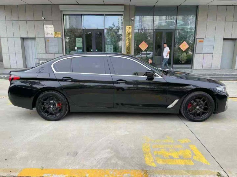 威海21年宝马5系4