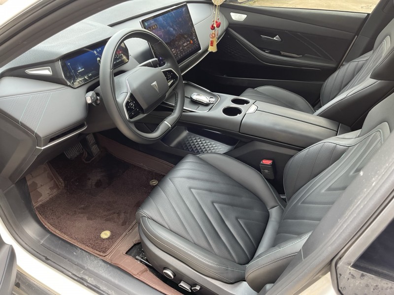 淄博24年长安汽车深蓝9