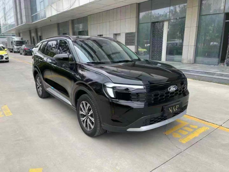 济宁25年福特领睿2