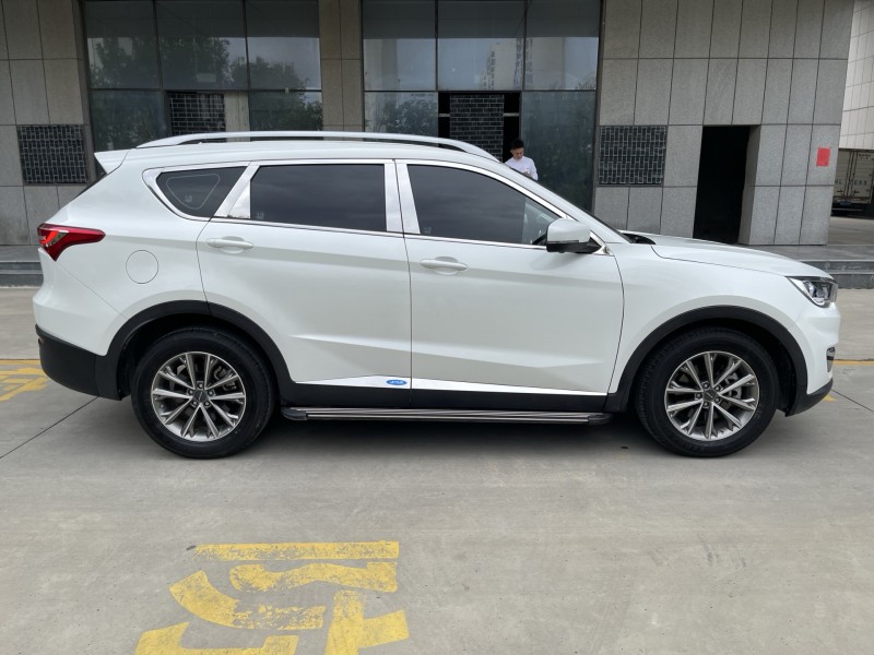 济宁19年奇瑞捷途7