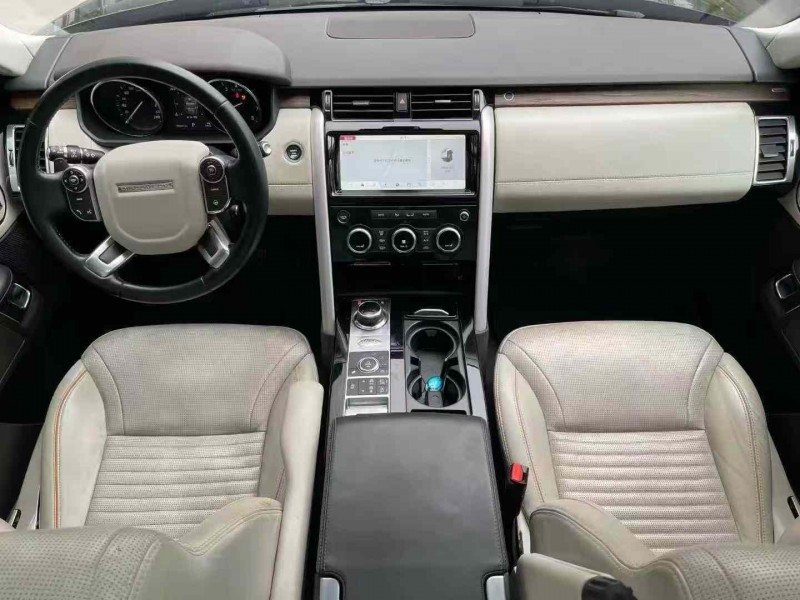 济宁17年路虎发现7