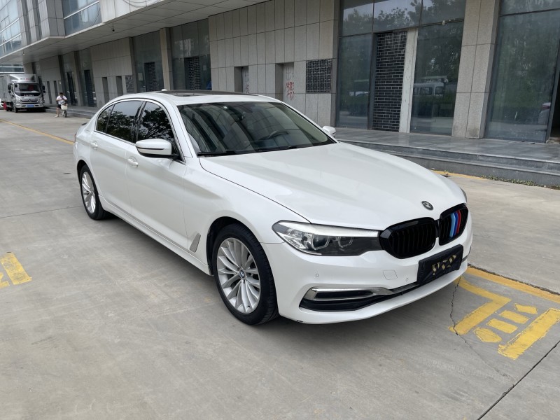 济宁19年宝马5系3