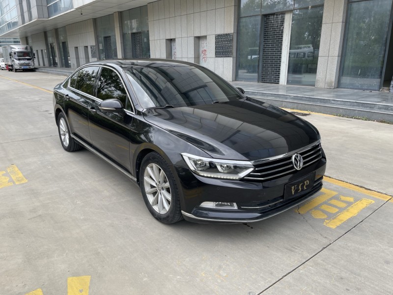 济宁20年大众迈腾4