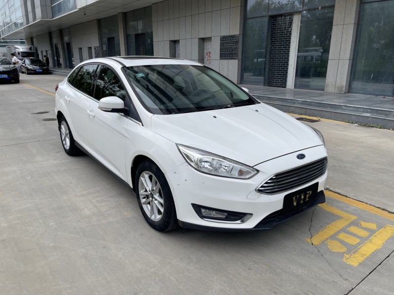 济宁17年福特福克斯2