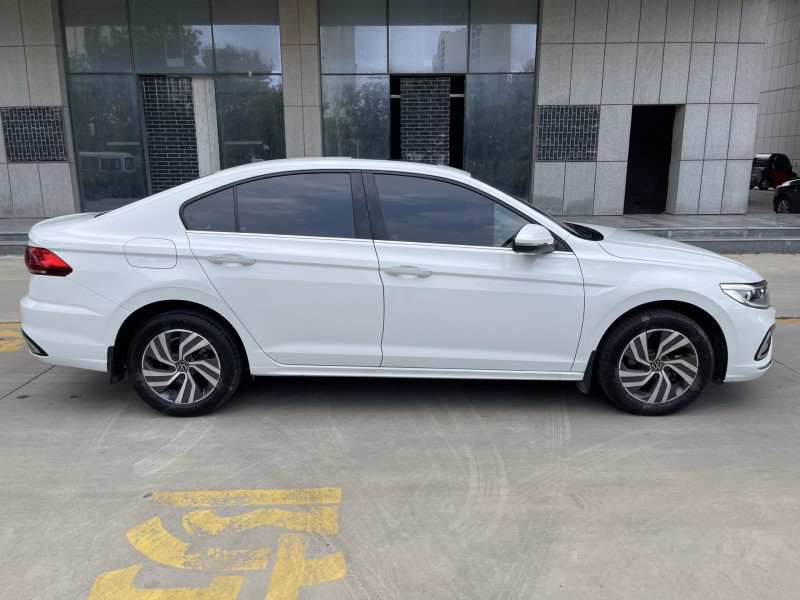 济宁24年大众宝来8