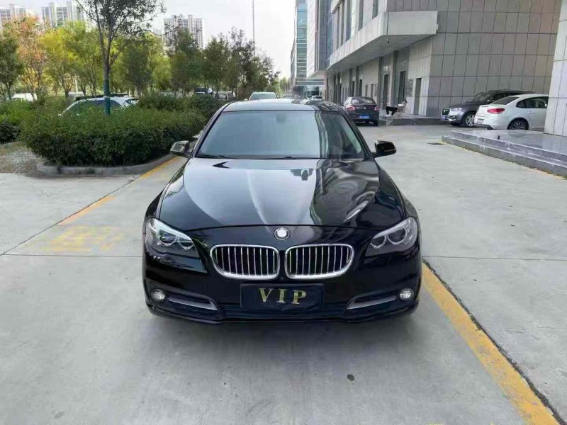 济宁17年宝马5系1