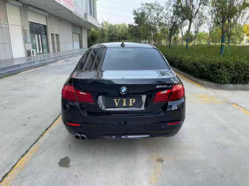 济宁17年宝马5系6