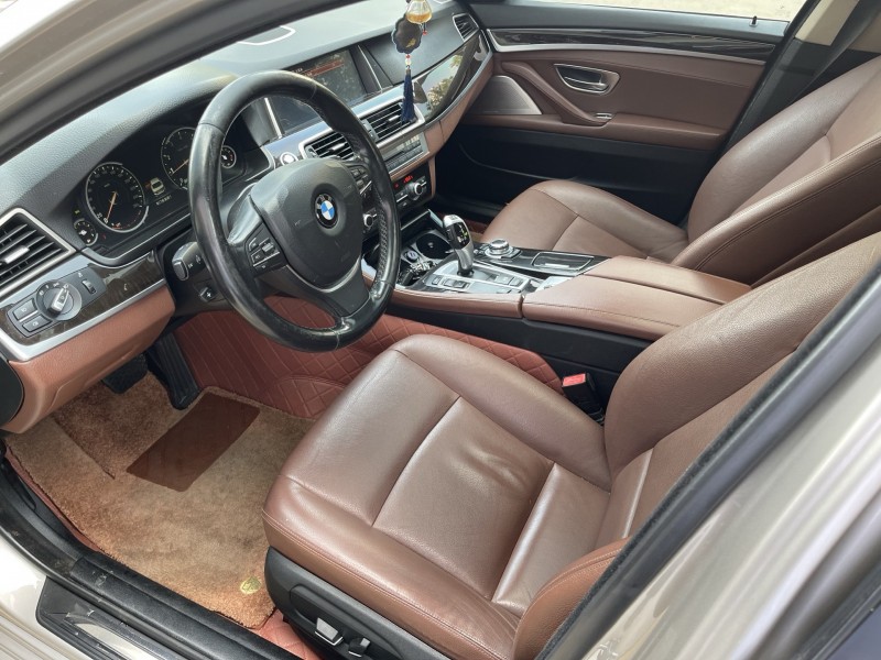 济宁17年宝马5系5